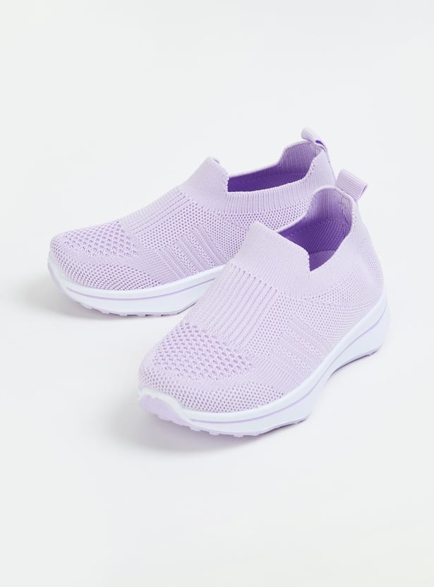 Girls Textured Slip-On Casual Shoes