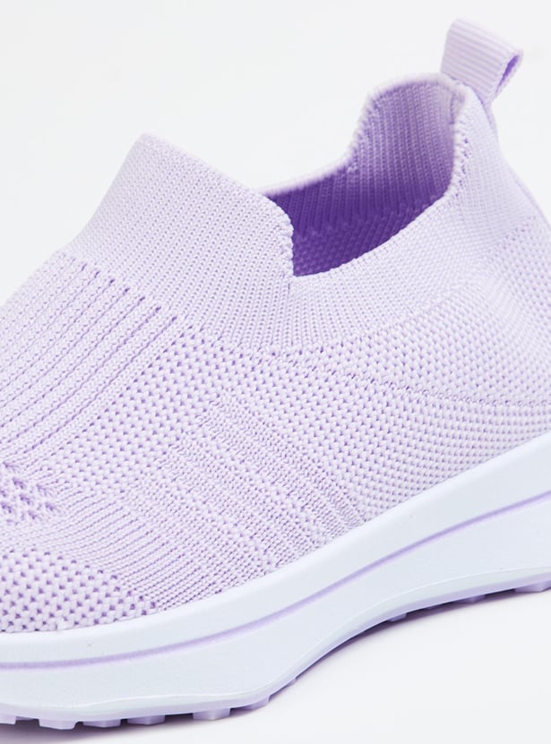 Girls Textured Slip-On Casual Shoes