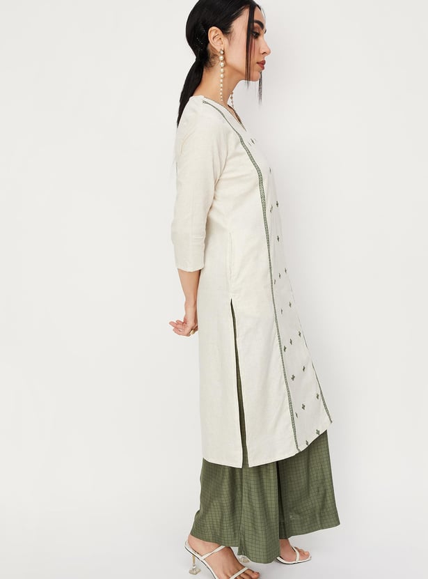 Women Embroidered Kurta with Pockets