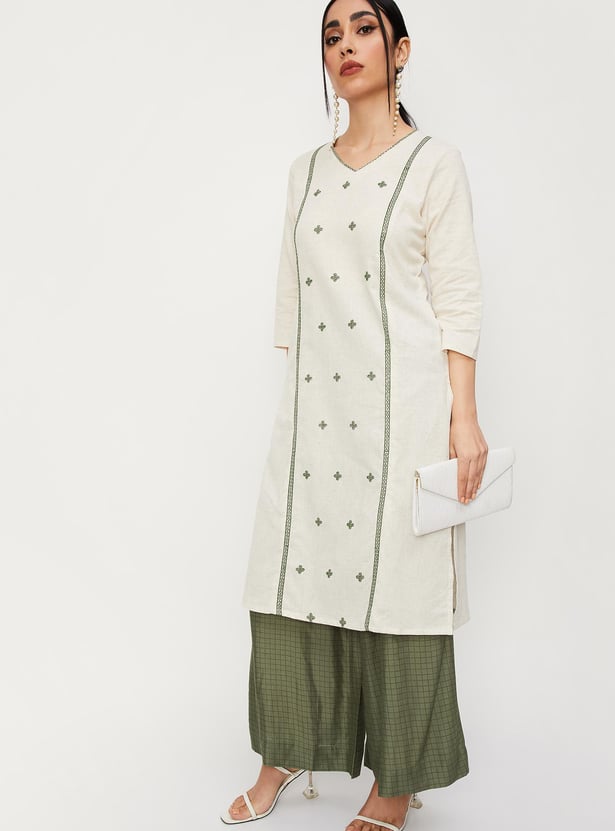 Women Embroidered Kurta with Pockets