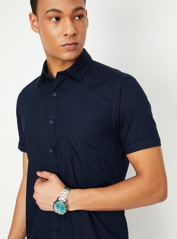 Men Solid Slim Fit Casual Shirt