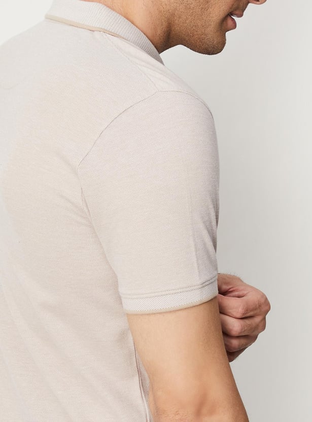 Men Solid Slim Fit Polo