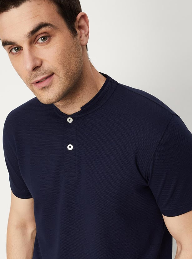 Men Textured Knit Slim Fit Band Collar T-shirt