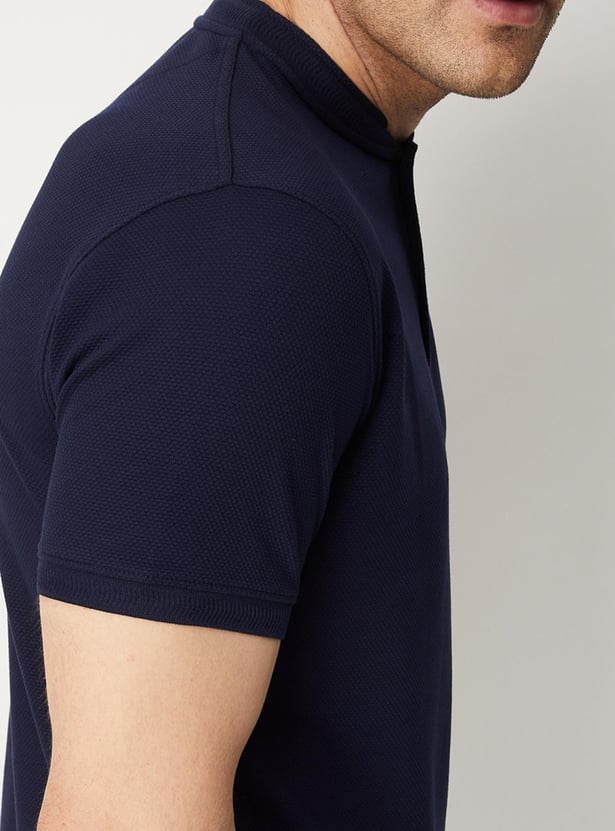 Men Textured Knit Slim Fit Band Collar T-shirt