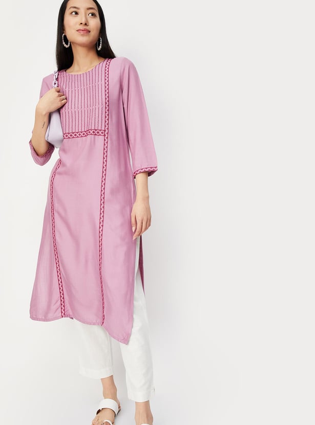Women Embroidered Straight Kurta