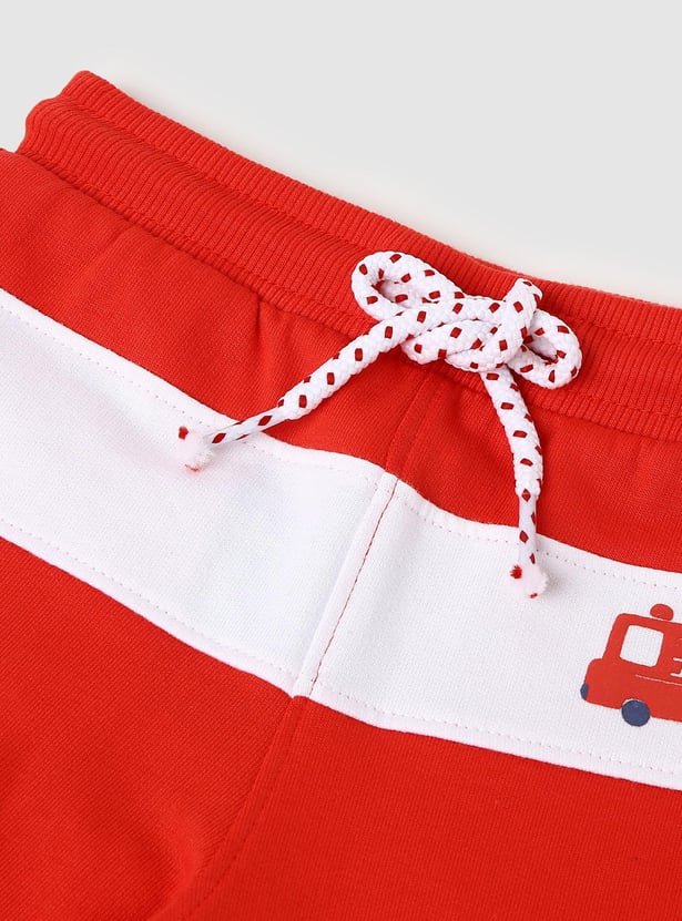 Boys Colourblocked Drawstring Regular Shorts