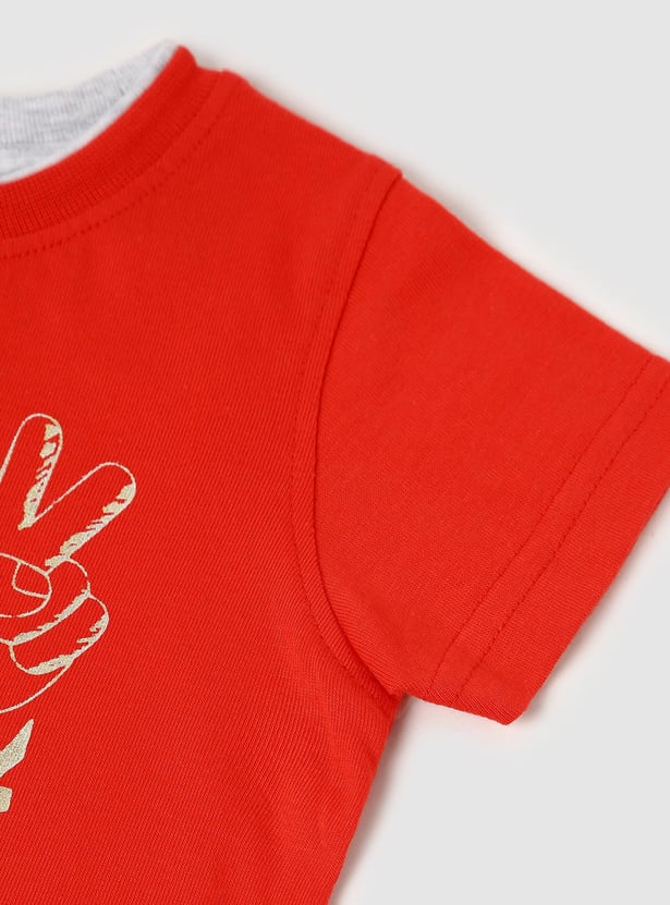Boys Typographic Printed Cotton T-shirt