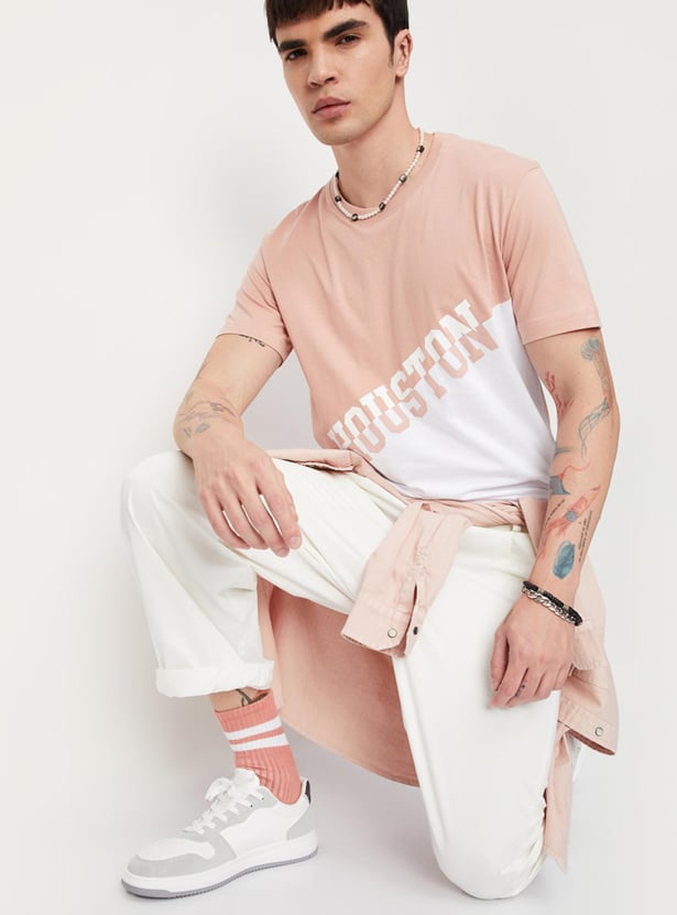 Men Colourblocked Slim Fit T-shirt