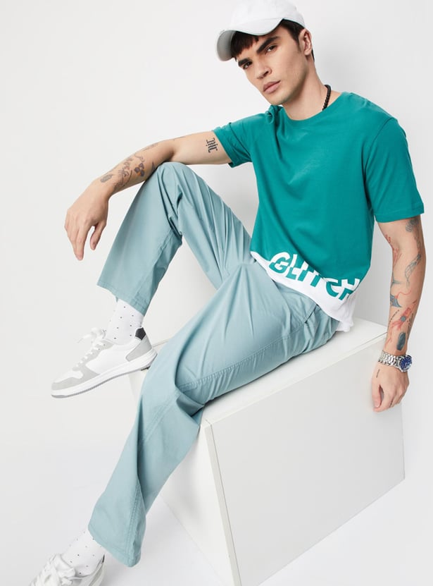 Men Colourblock Slim Fit T-shirt