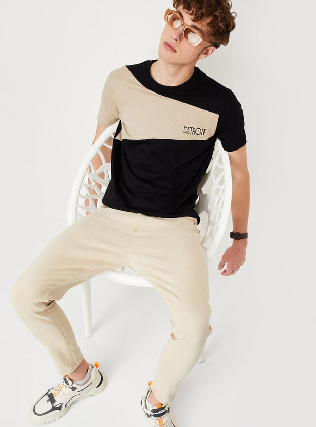 Men Colourblocked Slim Fit T-shirt