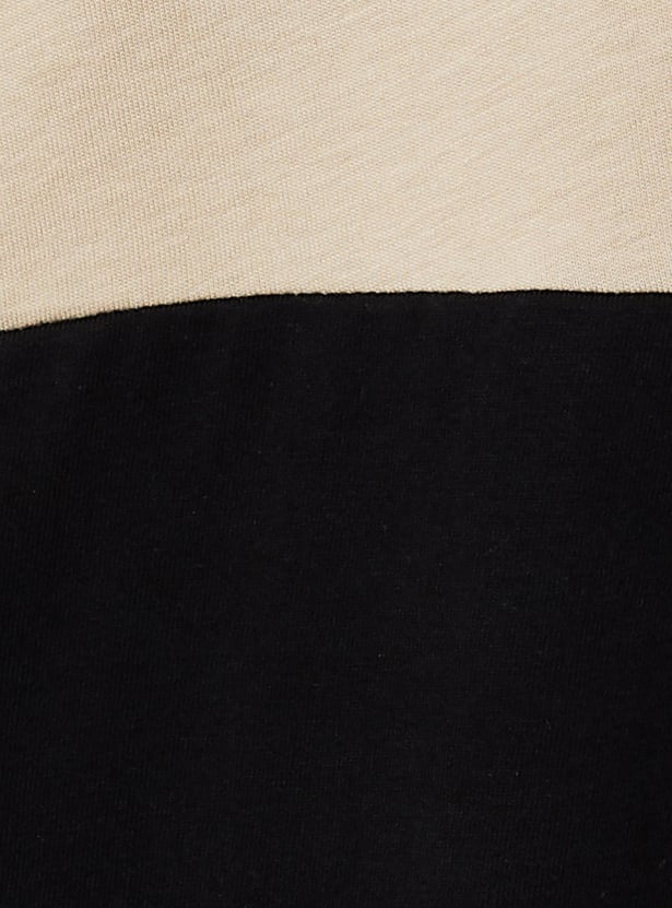 Men Colourblocked Slim Fit T-shirt