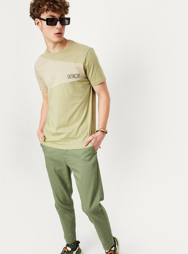 Men Colourblocked Slim Fit T-shirt