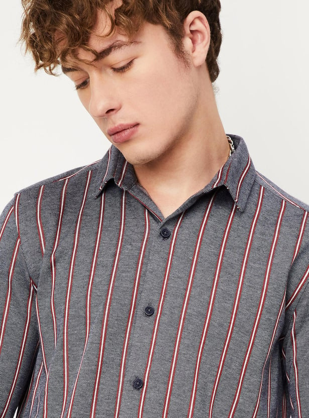 Men Slim Fit Striped Knit Shirt