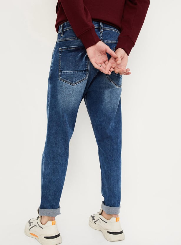 Men Carrot Fit Washed Jeans