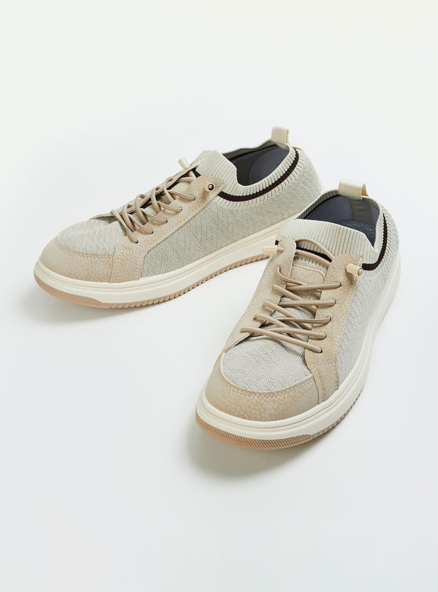 Men Mesh-Panelled Sports Shoes