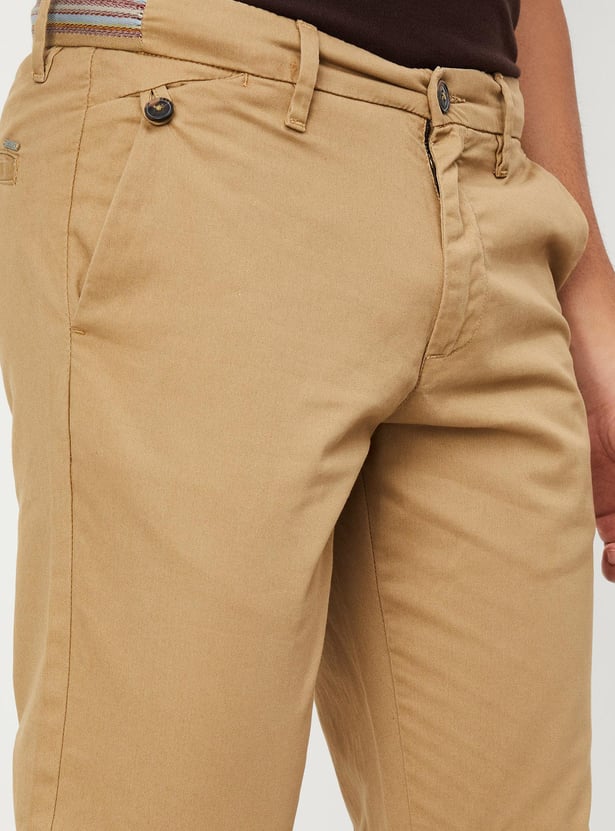 Buy Men Slim Fit Stretch Chinos Online at just Rs. 1299.0 ...