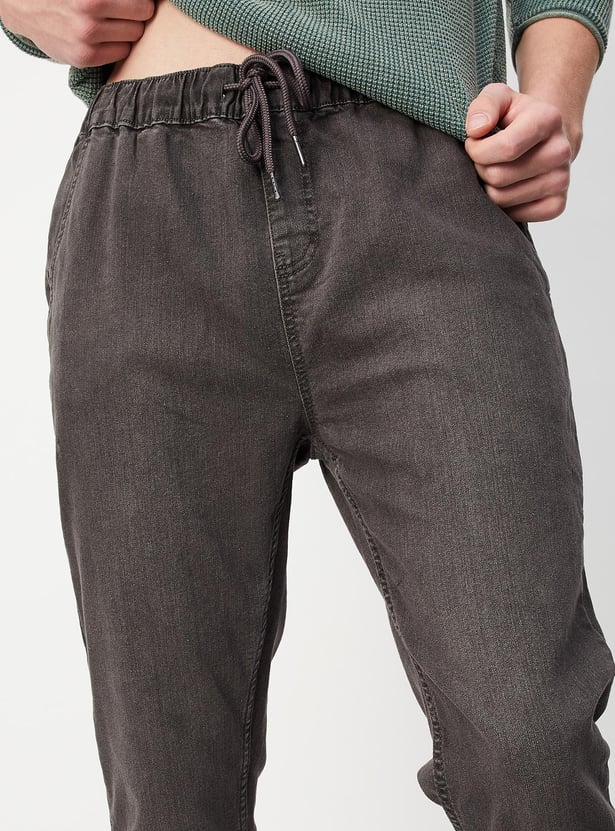 Men Washed Carrot Fit Jogger Jeans