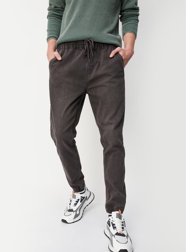 Men Washed Carrot Fit Jogger Jeans