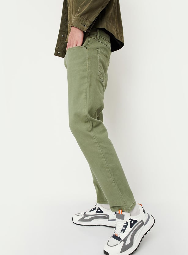 Men Relaxed Fit Coloured Jeans