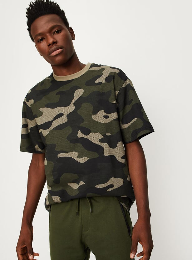 Men Camouflage Oversized T-shirt