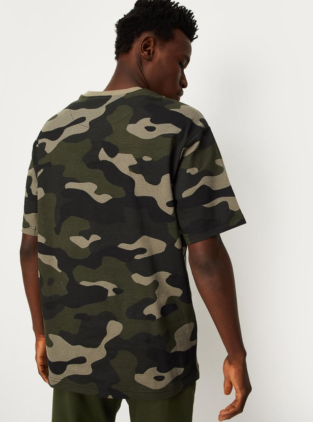 Men Camouflage Oversized T-shirt