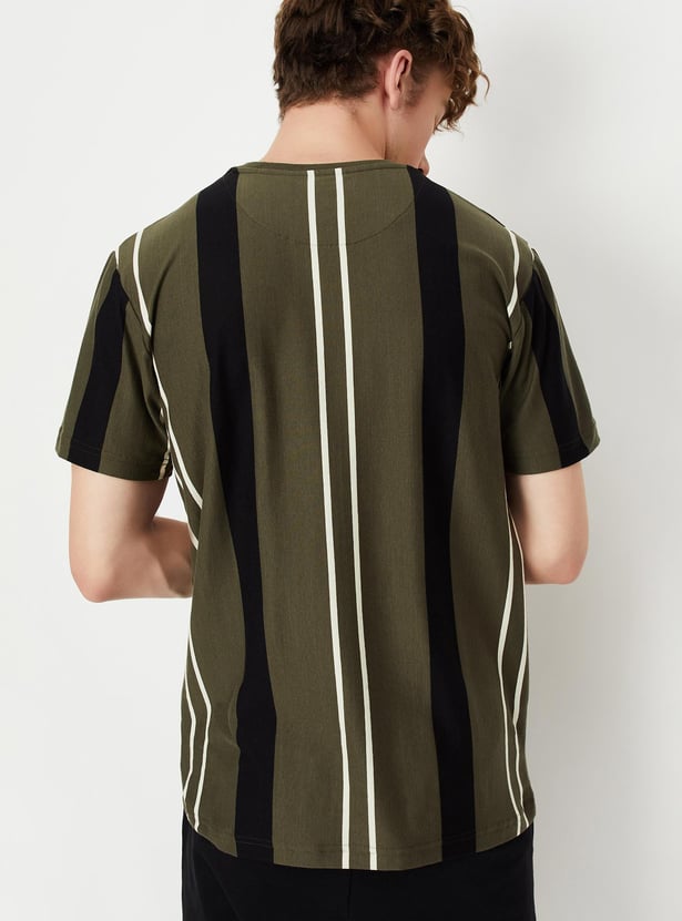 Men Striped Slim Fit T-shirt