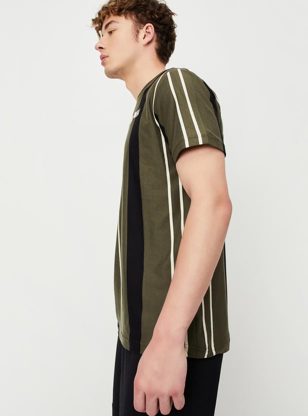 Men Striped Slim Fit T-shirt