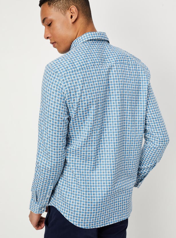 Men Printed Slim Fit Smart Casual Shirt