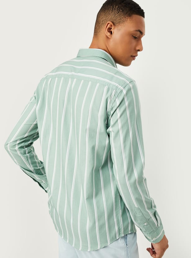 Men Striped Slim Fit Casual Shirt