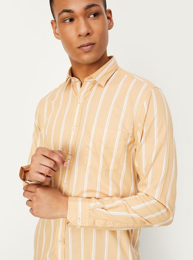 Men Striped Slim Fit Casual Shirt