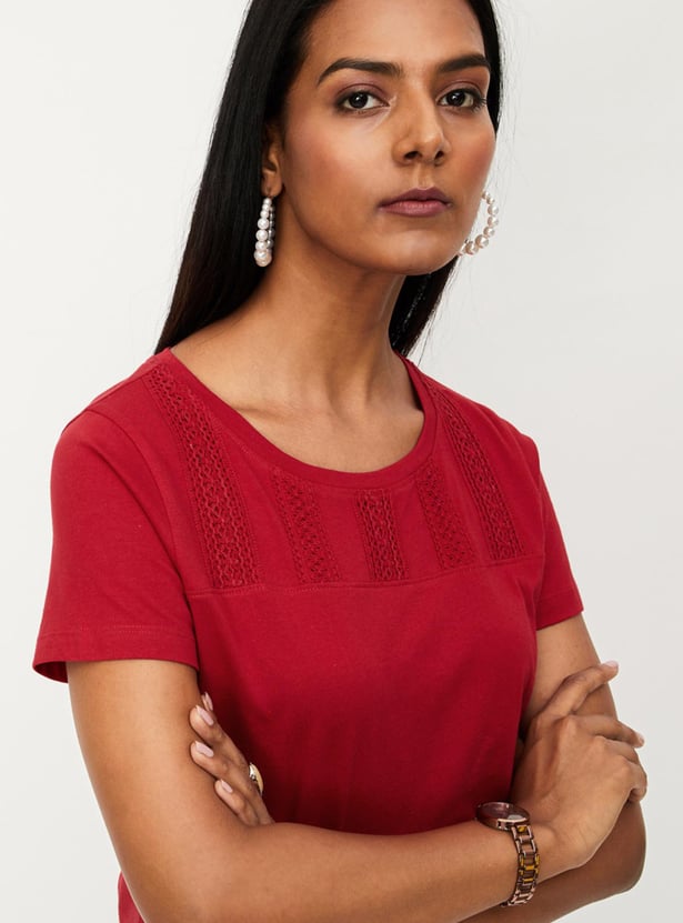 Women Crocheted Round Neck T-shirt