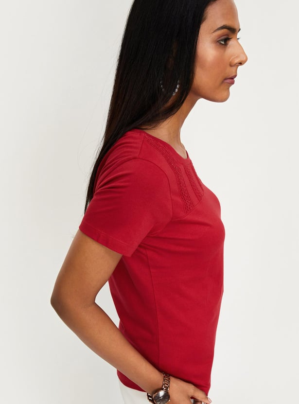 Women Crocheted Round Neck T-shirt