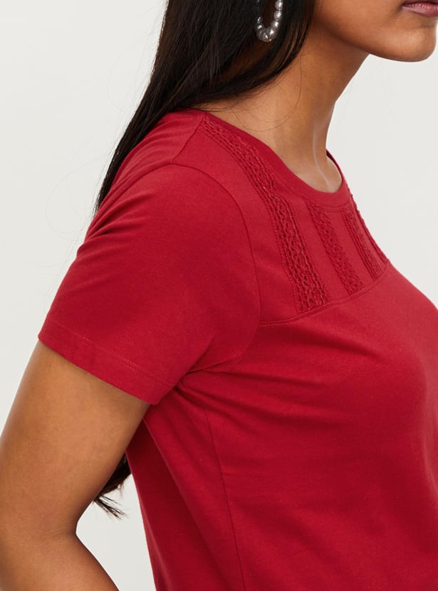 Women Crocheted Round Neck T-shirt