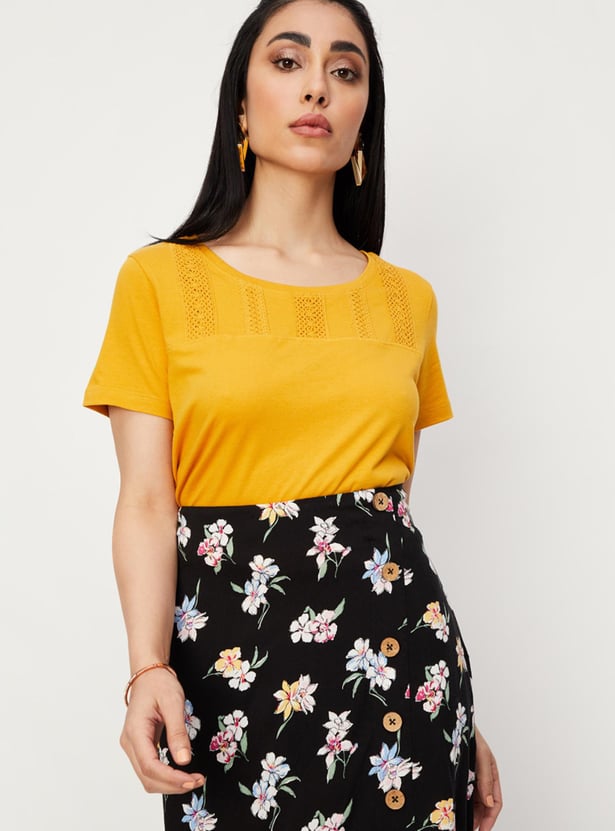 Women Crocheted Round Neck T-shirt