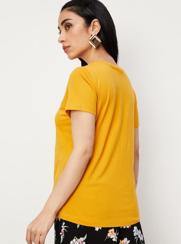 Women Crocheted Round Neck T-shirt