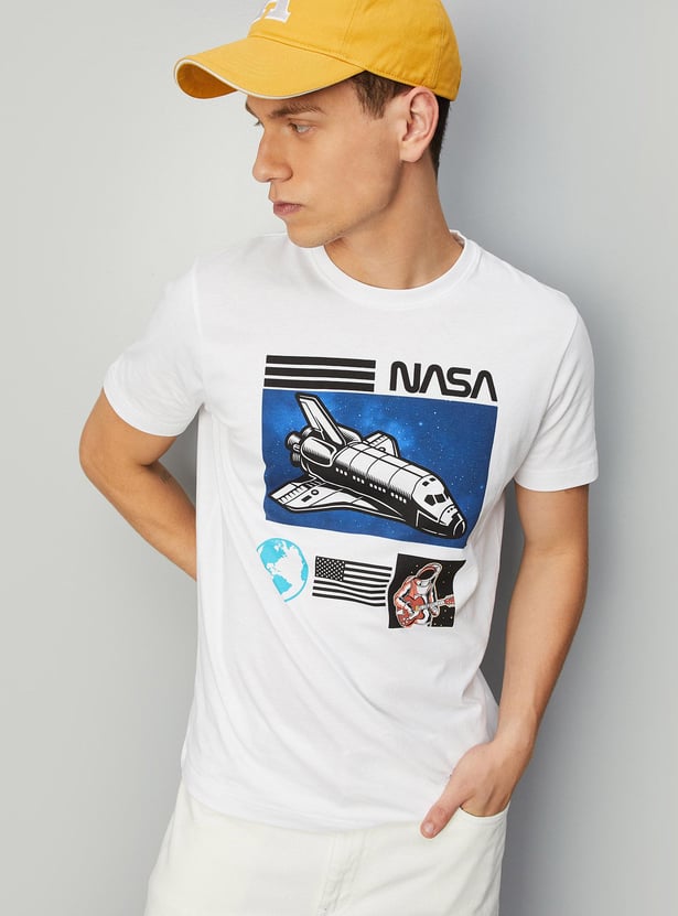 Men NASA Printed Slim Fit T-shirt