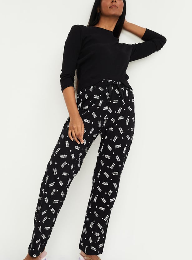 Women Mickey Mouse Printed Knit Pyjamas
