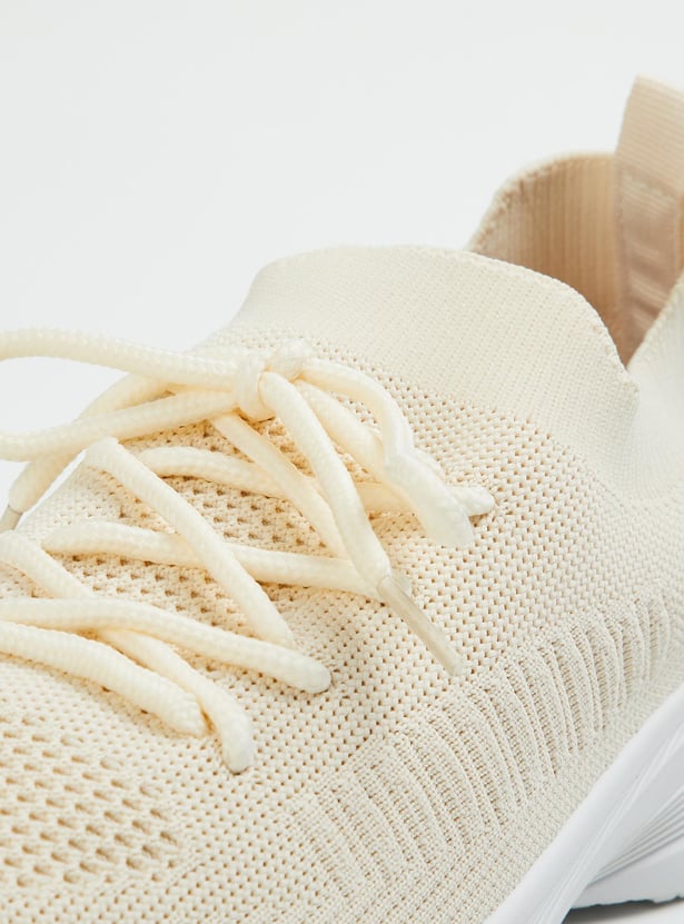 Women Mesh-Panelled Detail Sports Shoes