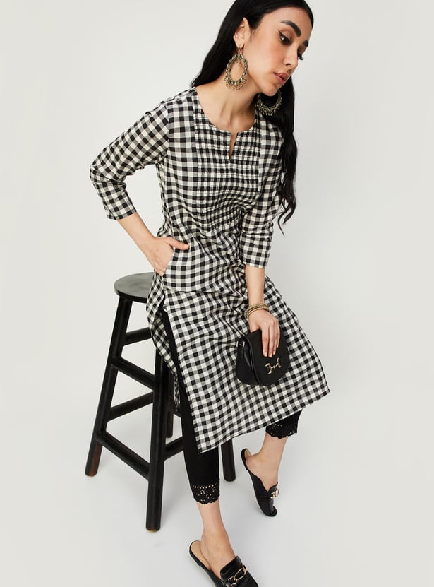 Women Checked Straight Kurta