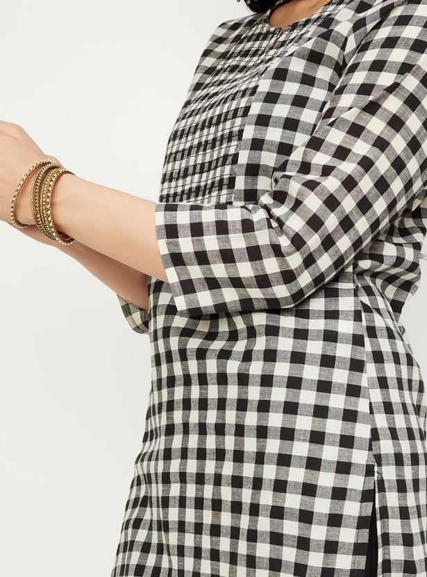 Women Checked Straight Kurta