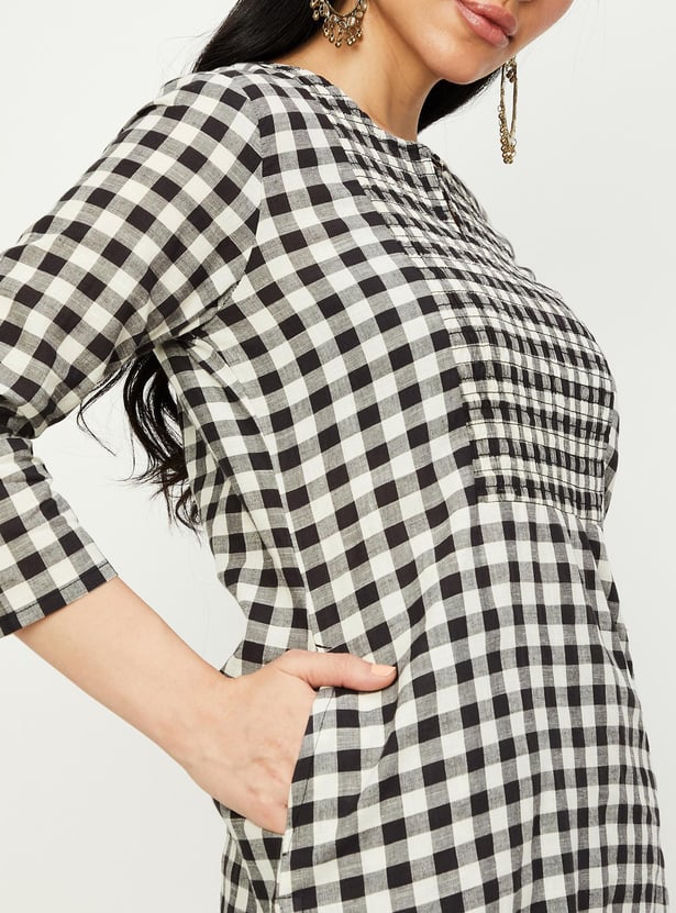 Women Checked Straight Kurta