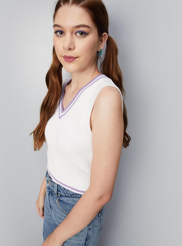 Women Solid Cropped Sweater Vest