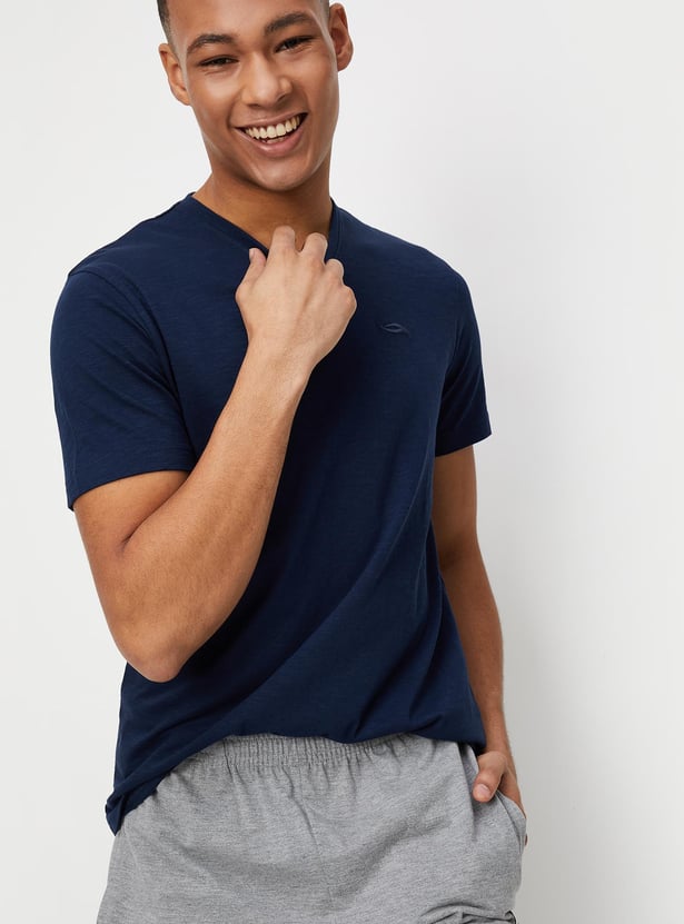 Men Solid V-neck T-shirt
