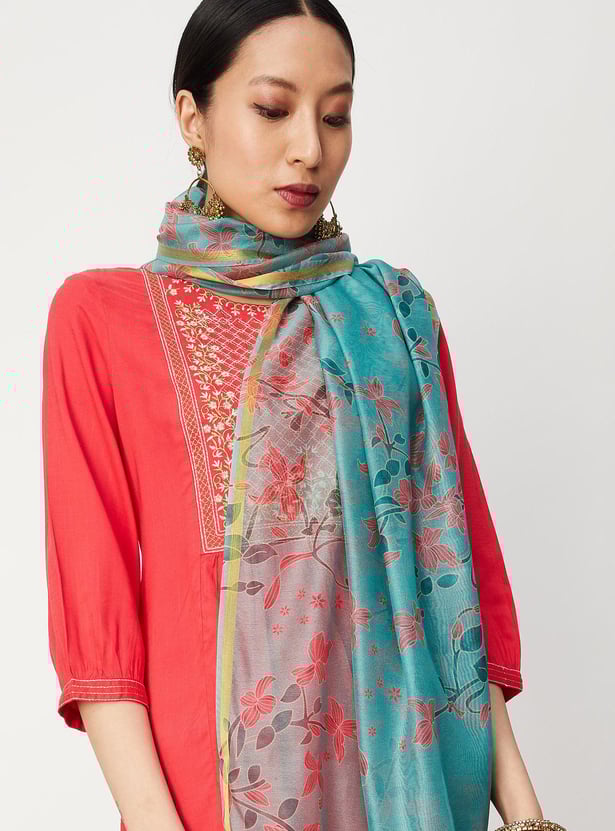 Women Printed Dupatta with Tassels