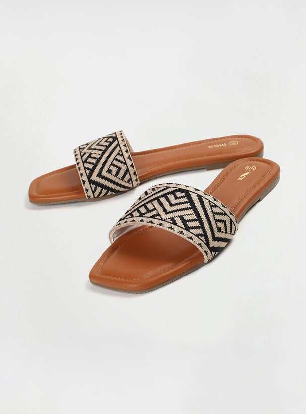 Women Woven Strap Flat Sandals