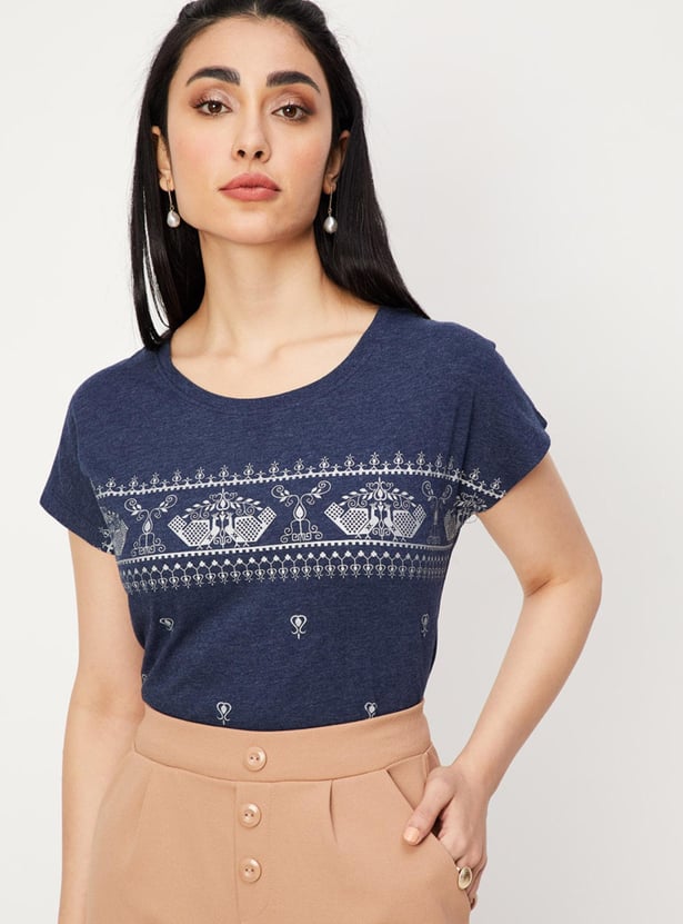 Women Extended Sleeve Graphic T-shirt