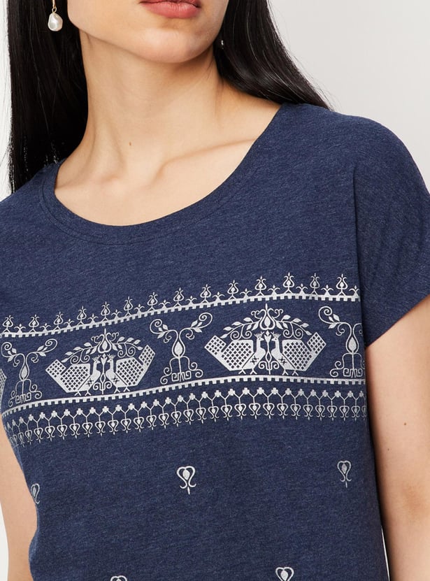 Women Extended Sleeve Graphic T-shirt