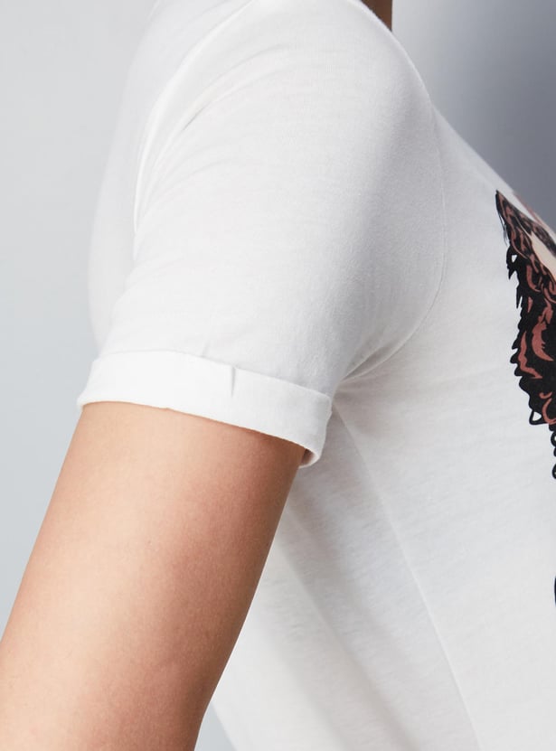 Women Round Neck Graphic T-shirt
