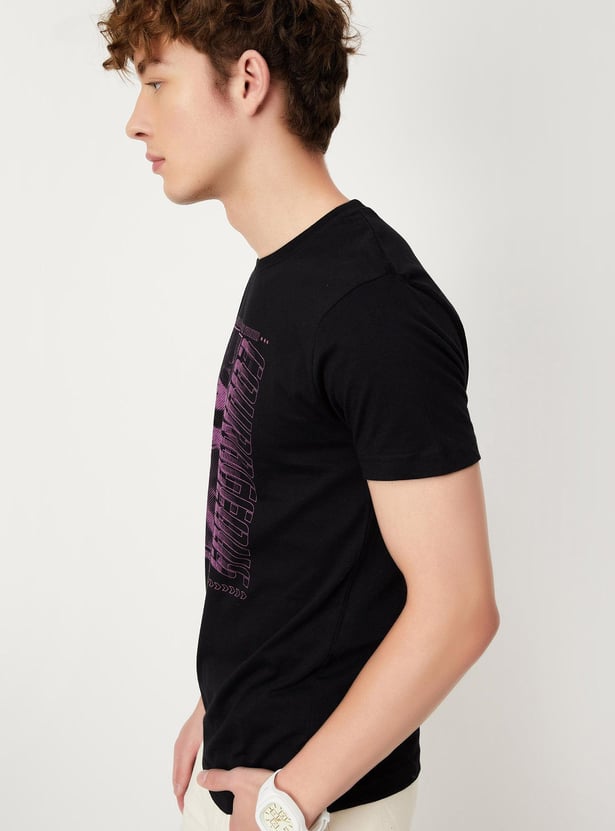 Men Slim Fit Graphic Printed T-shirt