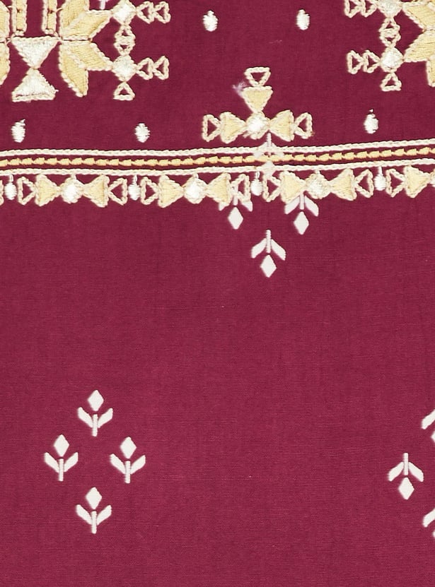 Women Embroidered Yoke Straight Kurta